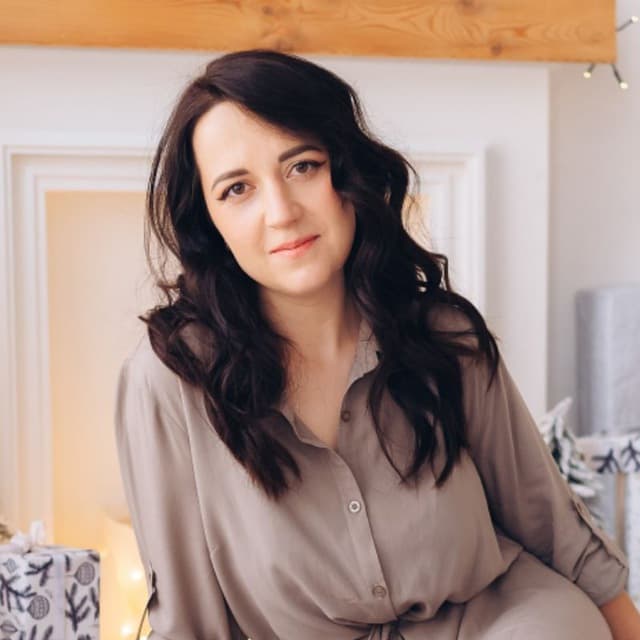 Алёна Коновалова